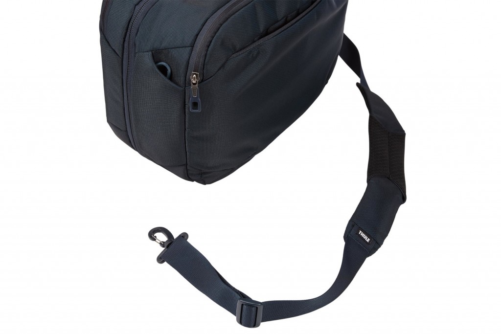 thule subterra boarding bag