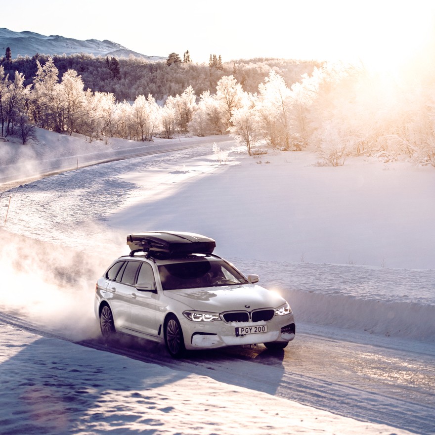 Thule Motion XT Alpine Roof Box, Titan and Black