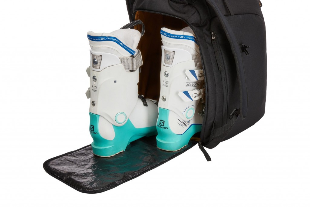 thule roundtrip boot backpack 45l