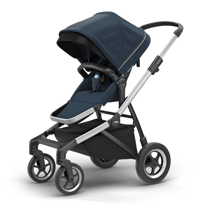 Thule Sleek navy blue