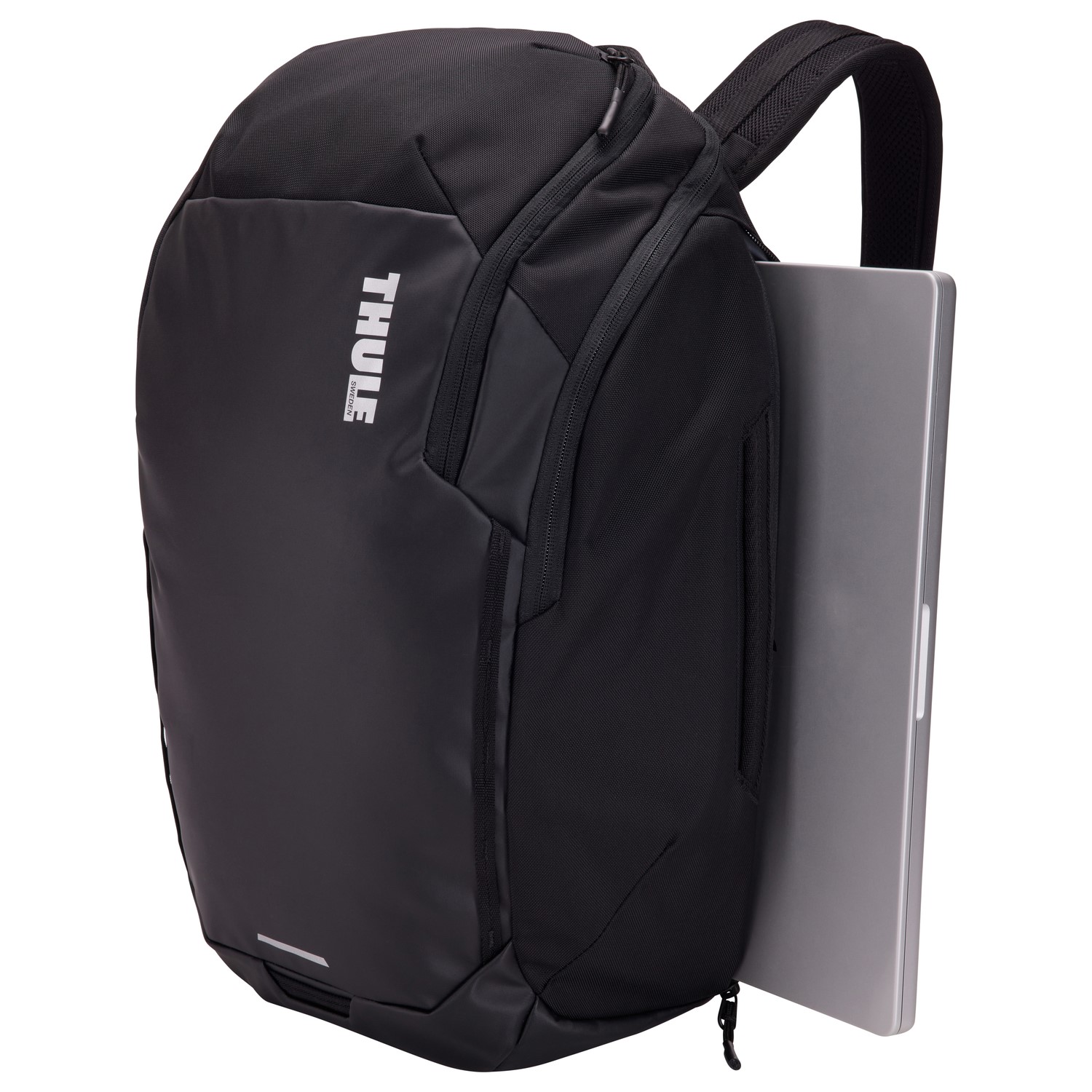 Quickly access your laptop on the go with the side zip