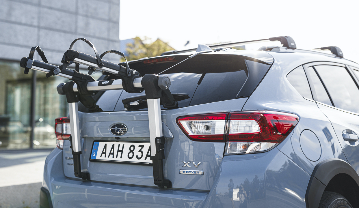 Thule 994 OutWay Hanging boot mounted bike rack for two bikes