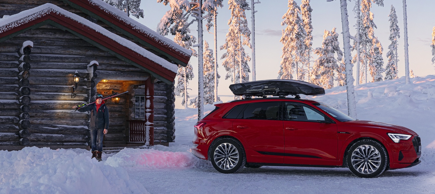 Thule Vector roof box on Audi A3 Sportback